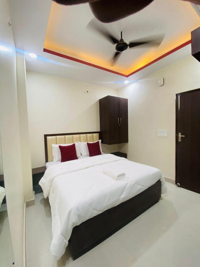 Hotel Grill Inn Lucknow Eksteriør bilde